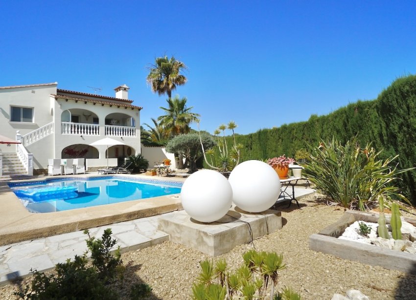 Resale - Villa / House - Benitachell - Los Molinos