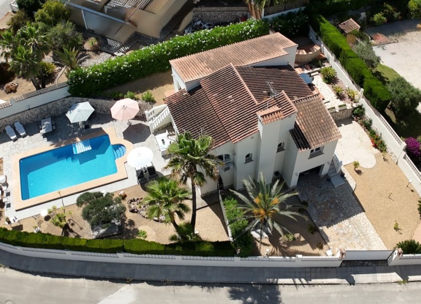 Resale - Villa / House - Benitachell - Los Molinos