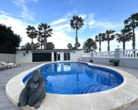 Resale - Villa / House - Catral