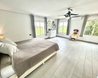 Resale - Villa / House - Catral