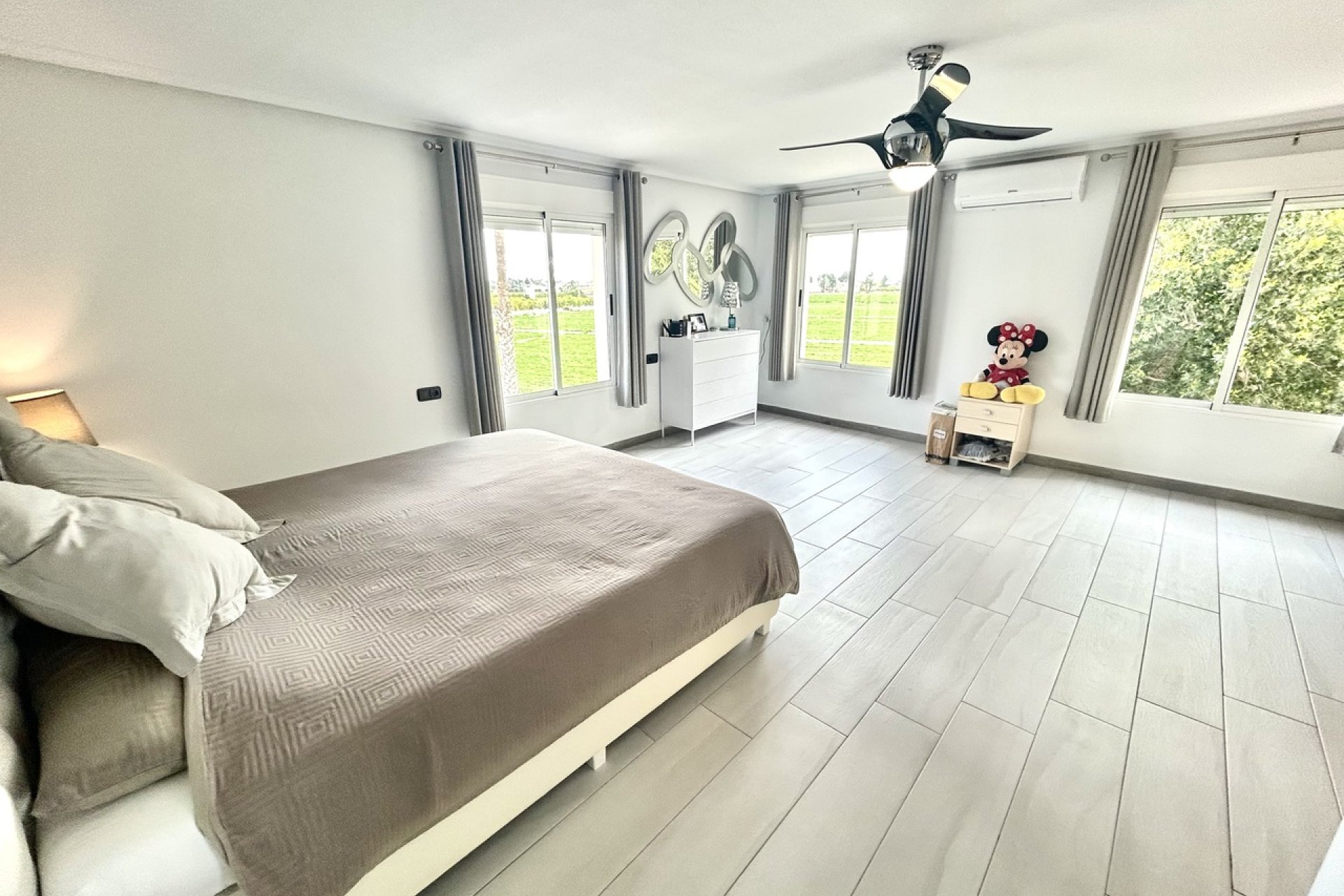 Resale - Villa / House - Catral