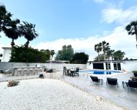 Resale - Villa / House - Catral