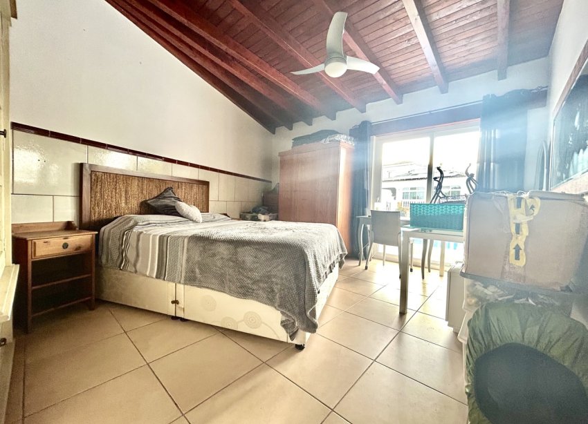 Resale - Villa / House - Catral