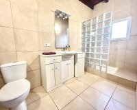 Resale - Villa / House - Catral