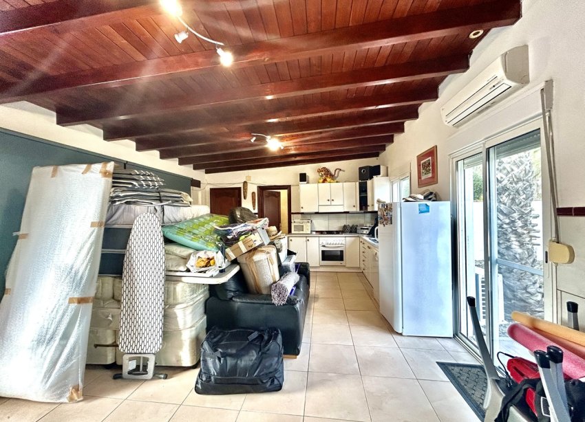Resale - Villa / House - Catral