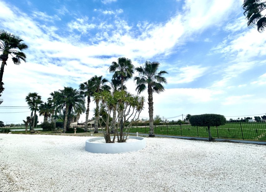 Resale - Villa / House - Catral