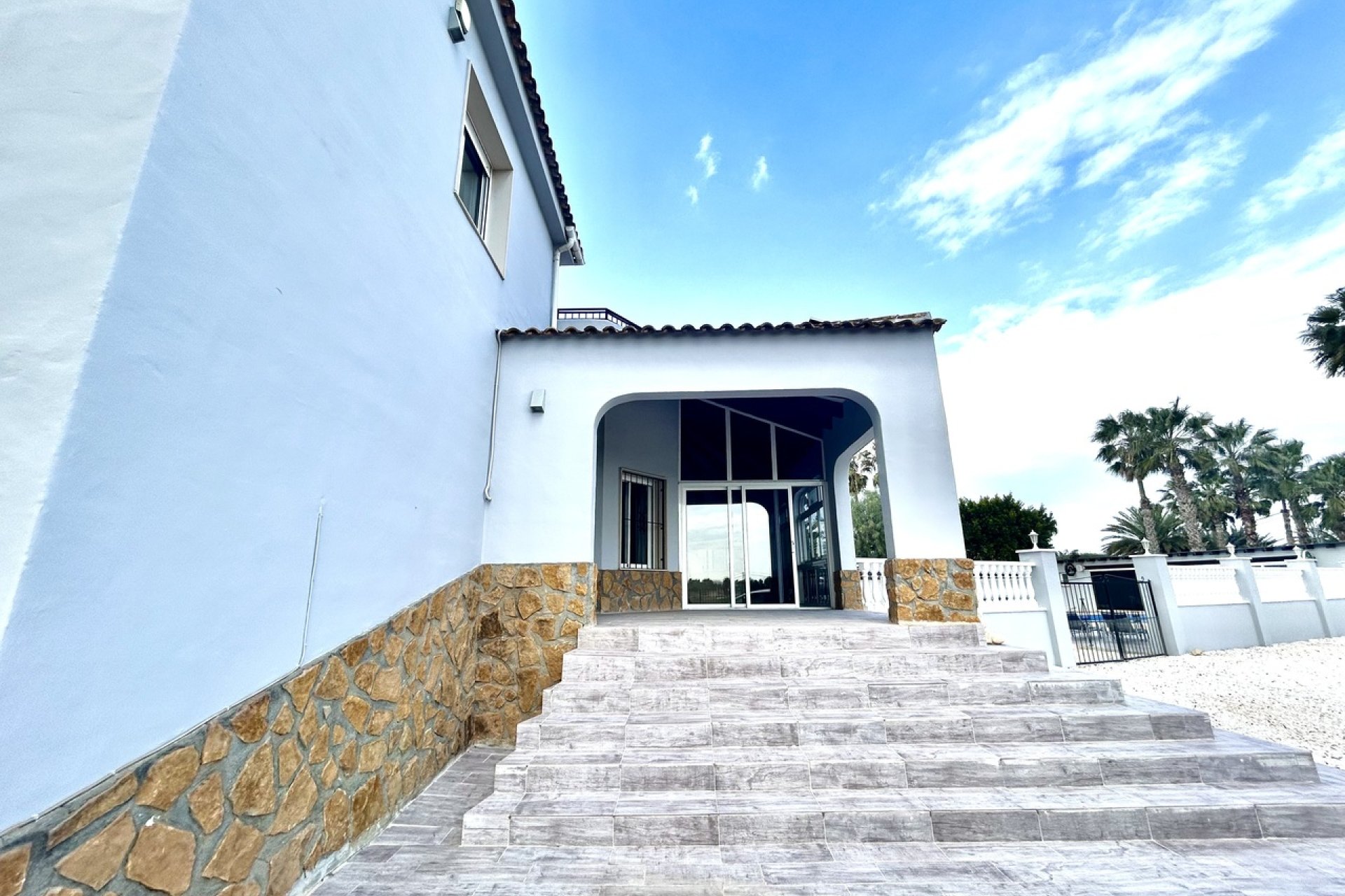 Resale - Villa / House - Catral