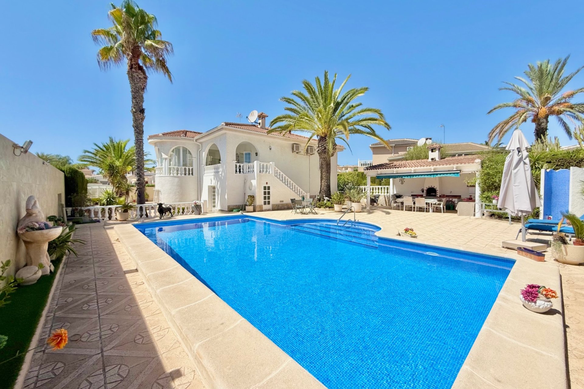 Resale - Villa / House - Ciudad Quesada - Centro de la Ciudad Quesada