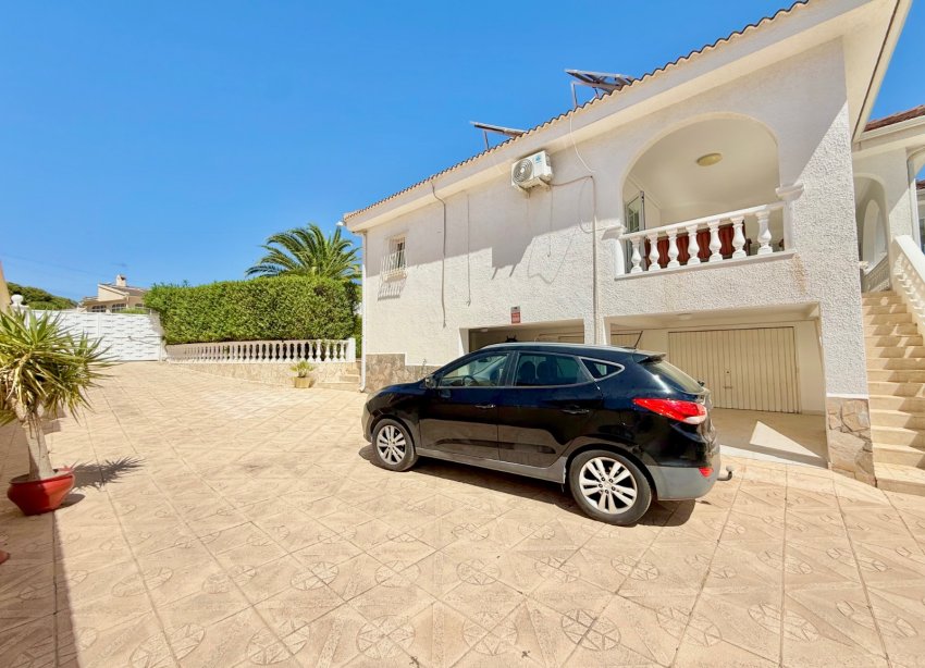 Resale - Villa / House - Ciudad Quesada - Centro de la Ciudad Quesada