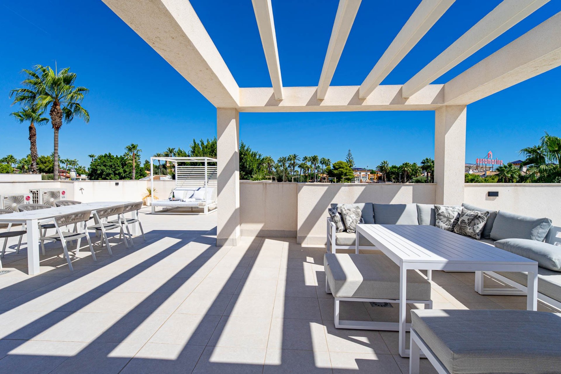 Resale - Villa / House - Ciudad Quesada - Doña Pena