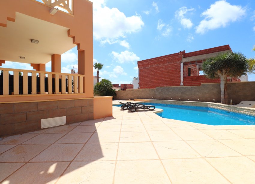 Resale - Villa / House - Ciudad Quesada - La Fiesta