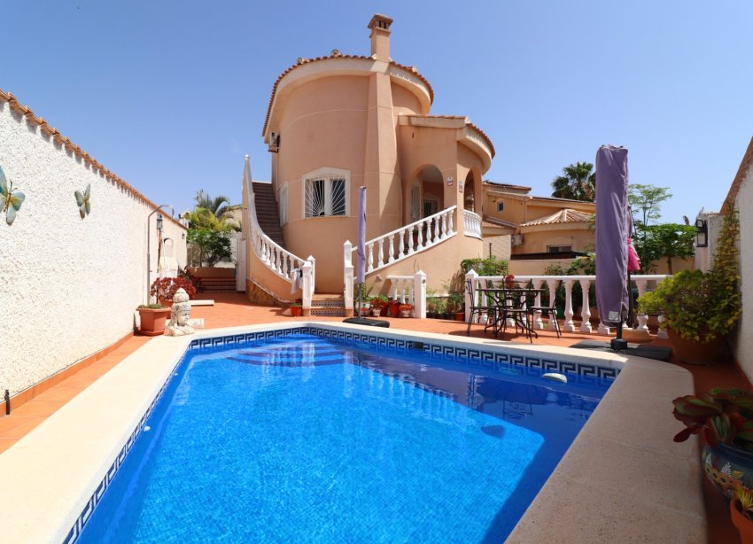 Resale - Villa / House - Ciudad Quesada - La Marquesa Golf