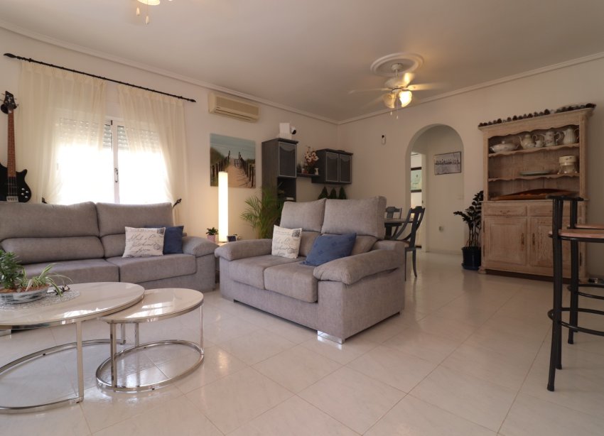 Resale - Villa / House - Ciudad Quesada - La Marquesa Golf