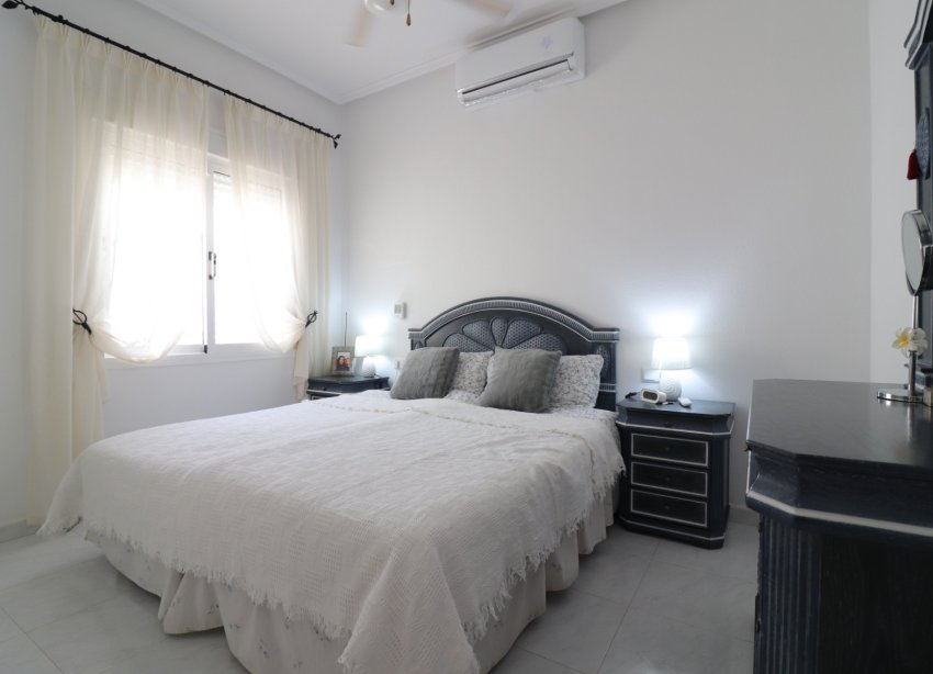 Resale - Villa / House - Ciudad Quesada - La Marquesa Golf
