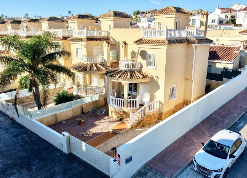Resale - Villa / House - Ciudad Quesada - La Marquesa Golf