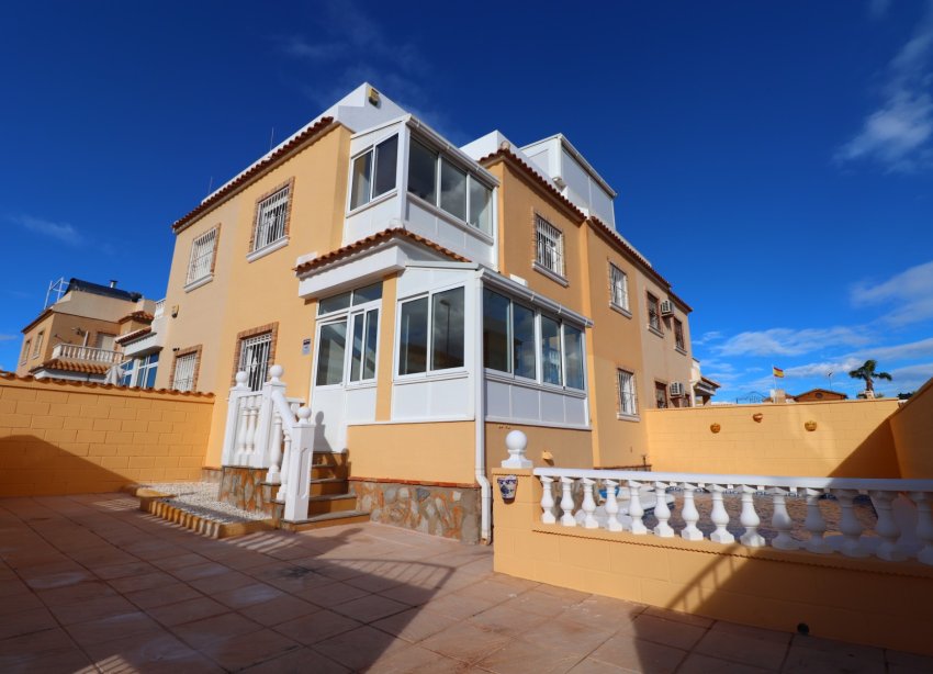Resale - Villa / House - Ciudad Quesada - Lo Marabú
