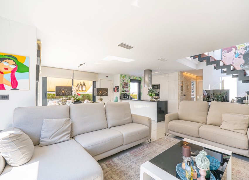 Resale - Villa / House - Ciudad Quesada - Lo pepin