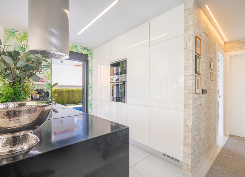 Resale - Villa / House - Ciudad Quesada - Lo pepin