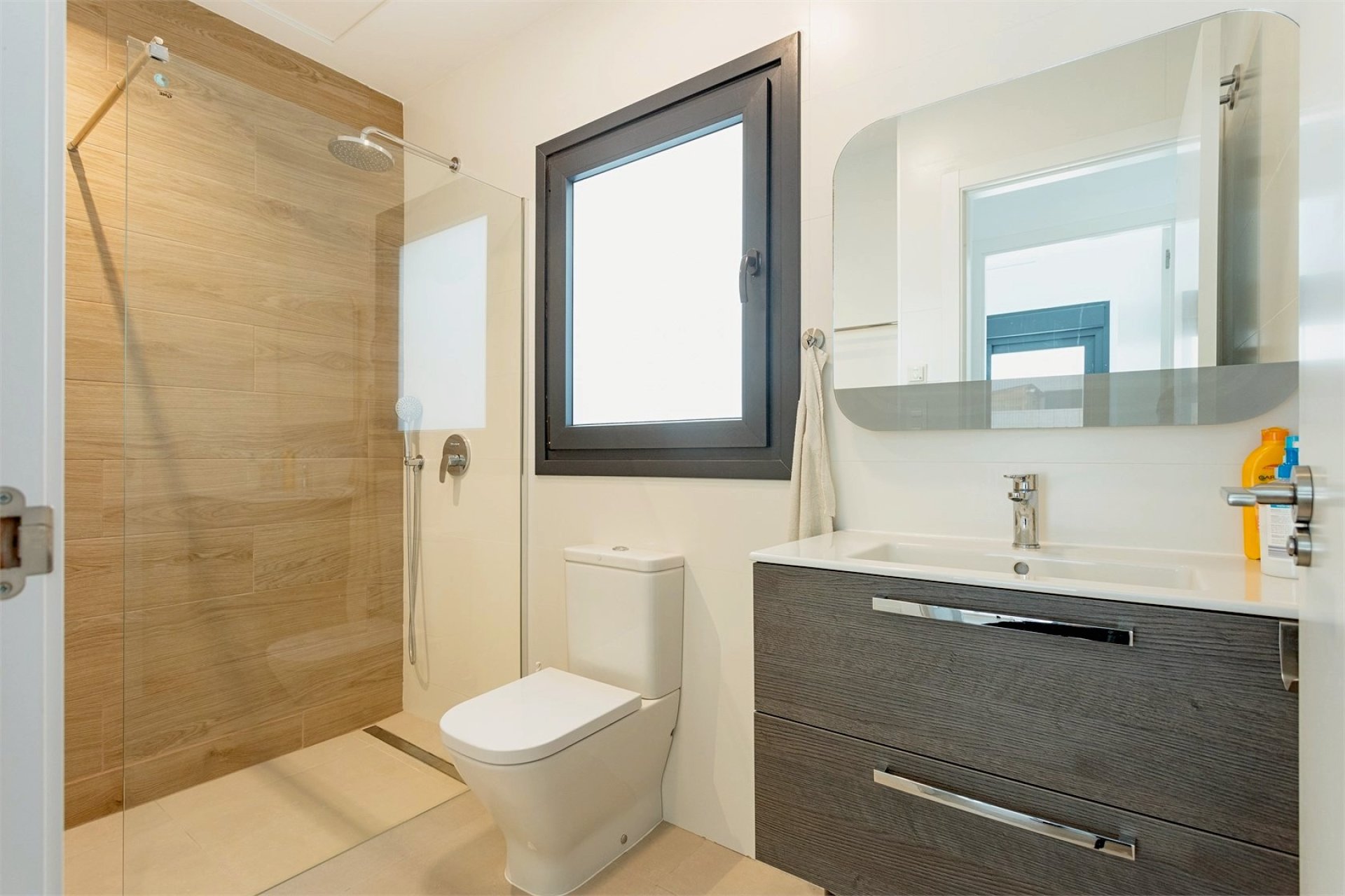 Resale - Villa / House - Ciudad Quesada - Pueblo Bravo