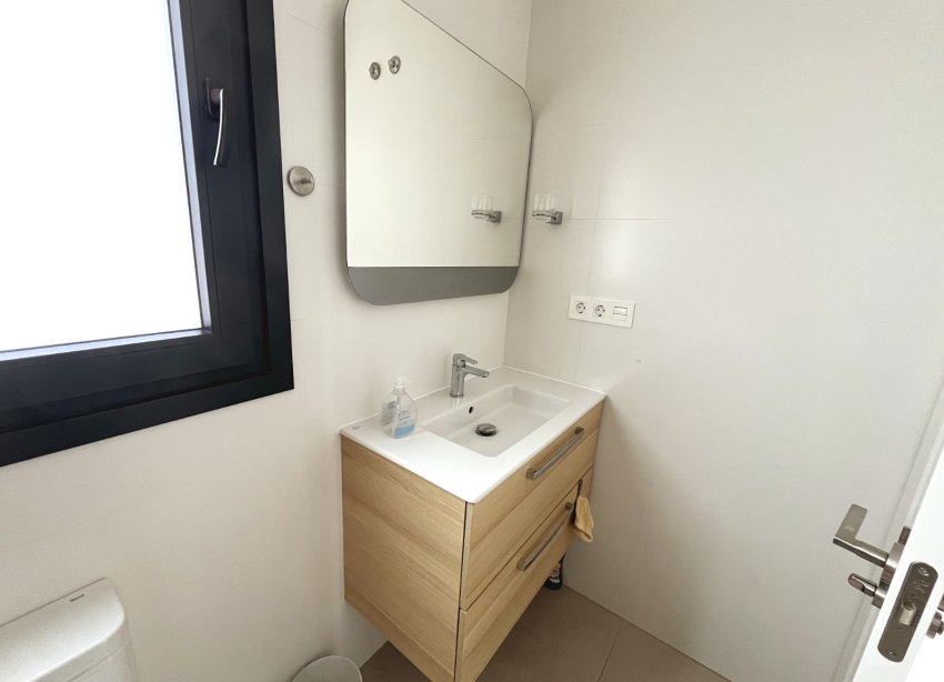 Resale - Villa / House - Ciudad Quesada - Pueblo Bravo