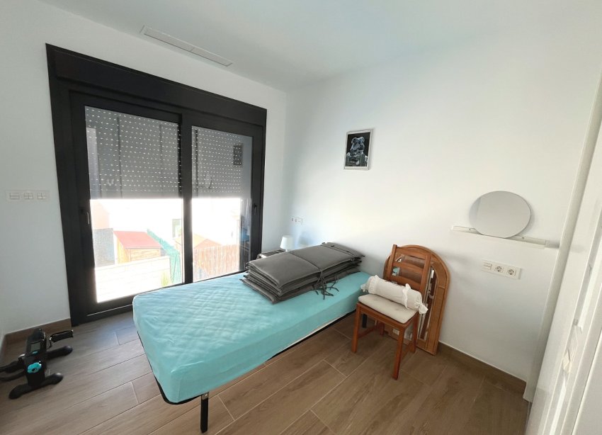Resale - Villa / House - Ciudad Quesada - Pueblo Bravo