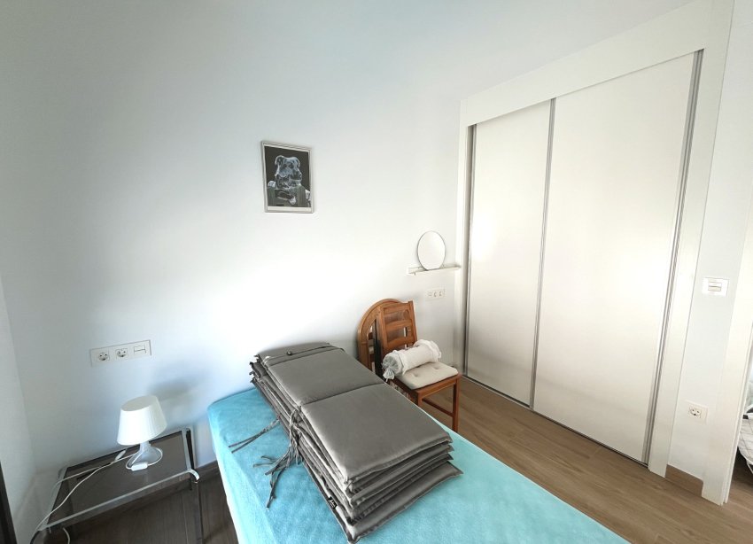 Resale - Villa / House - Ciudad Quesada - Pueblo Bravo