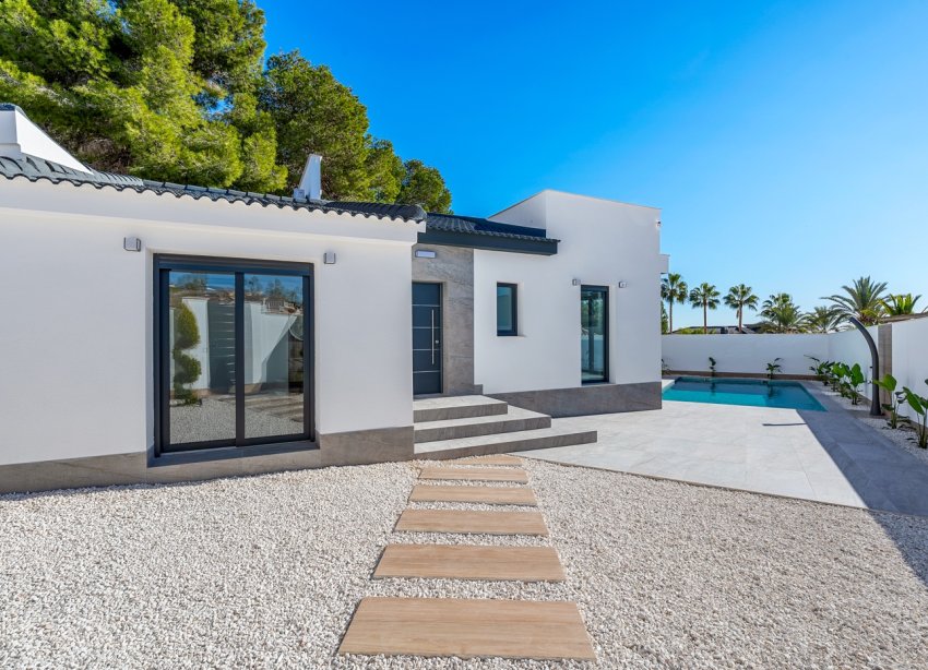 Resale - Villa / House - Ciudad Quesada - Rojales