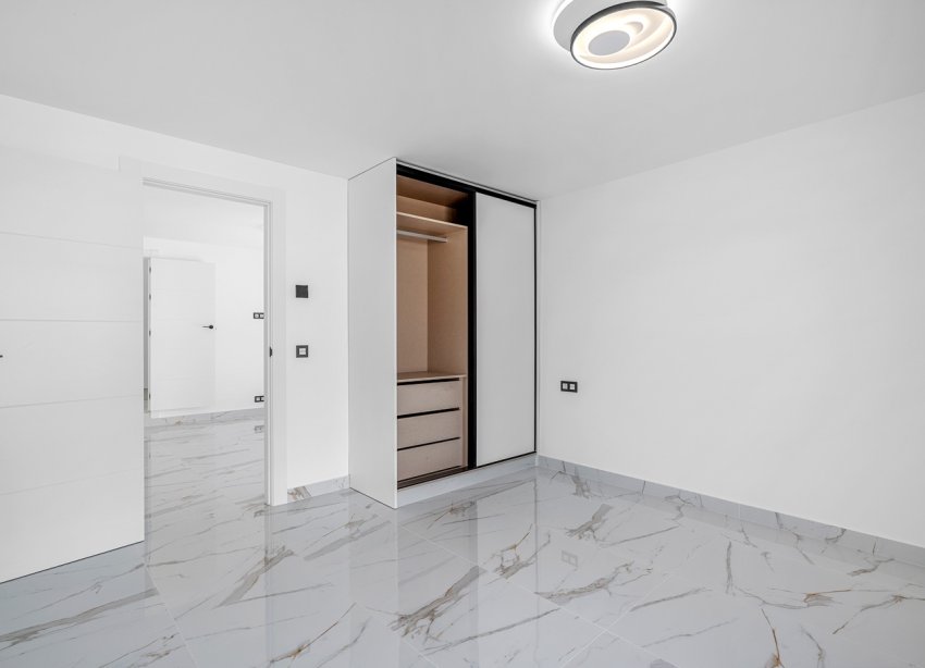 Resale - Villa / House - Ciudad Quesada - Rojales