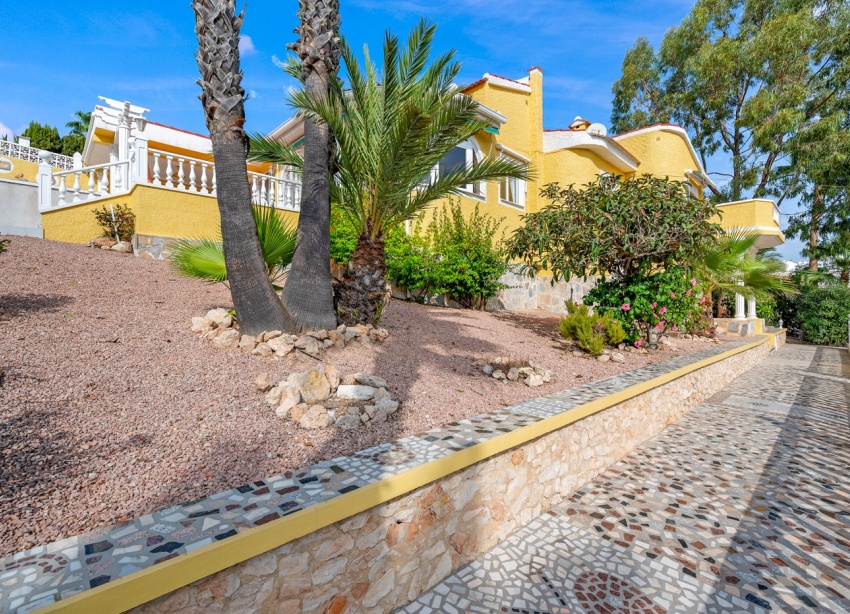 Resale - Villa / House - Ciudad Quesada - Rojales