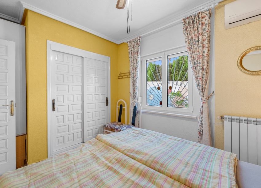 Resale - Villa / House - Ciudad Quesada - Rojales