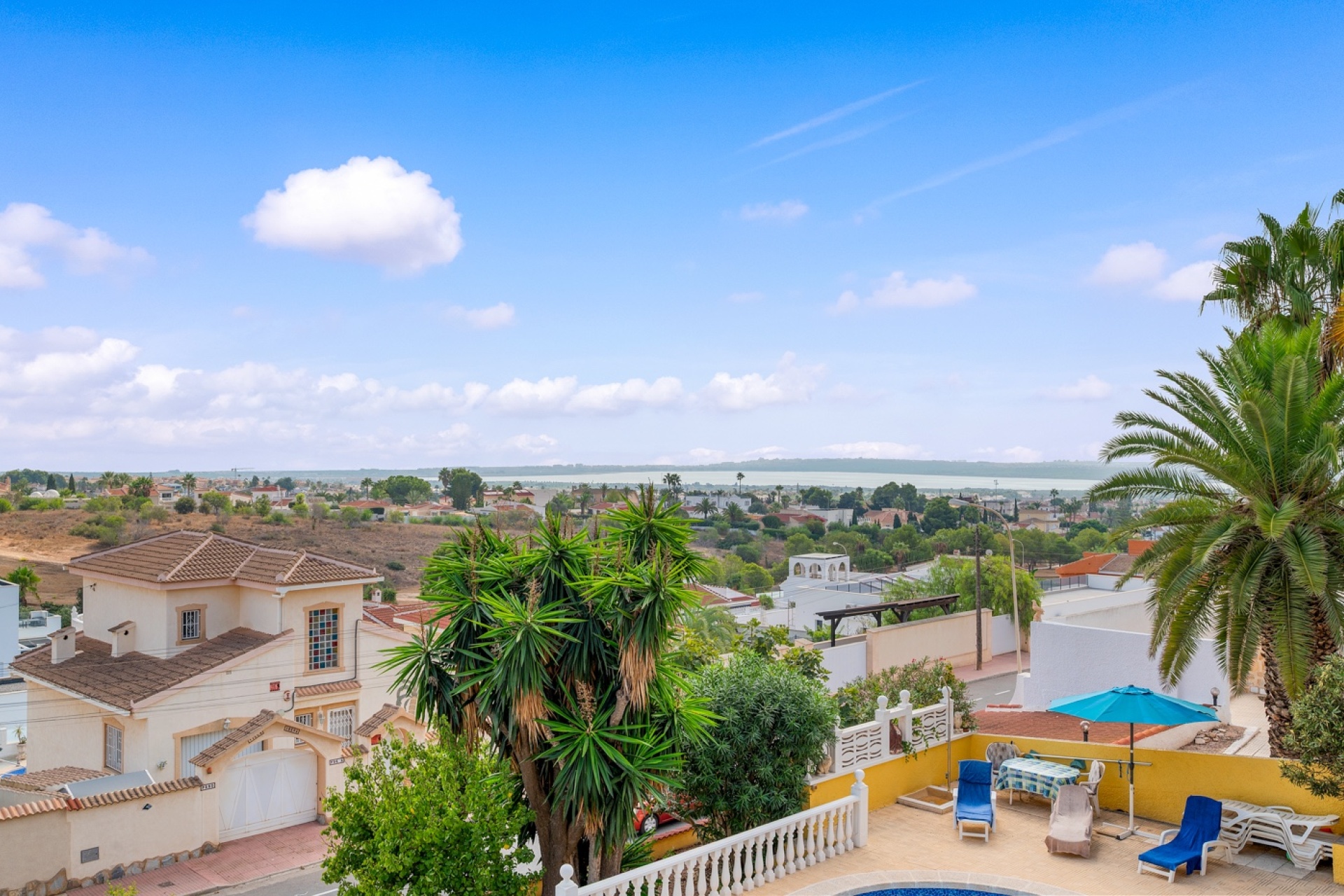 Resale - Villa / House - Ciudad Quesada - Rojales