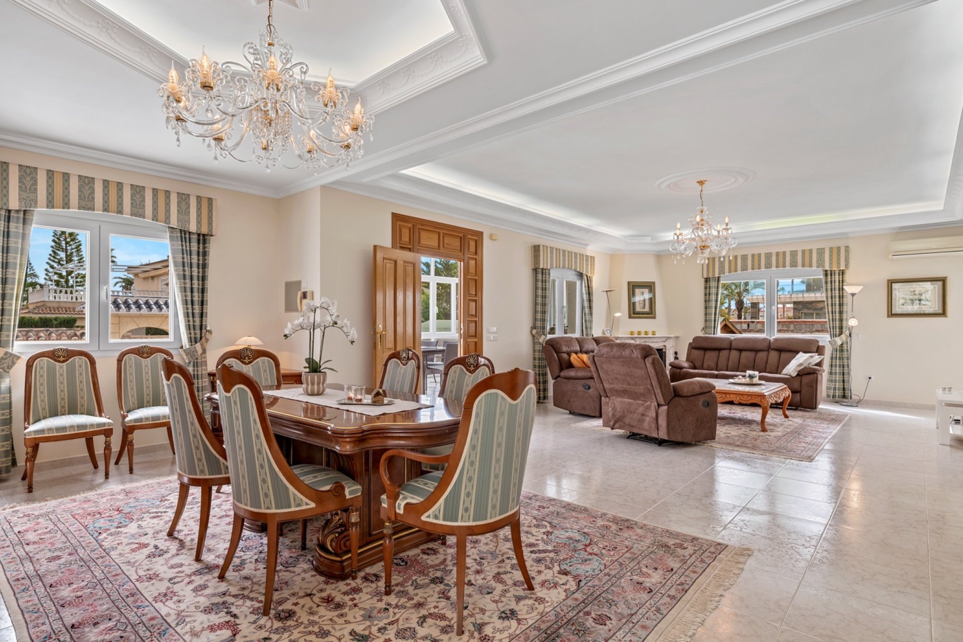 Resale - Villa / House - Ciudad Quesada