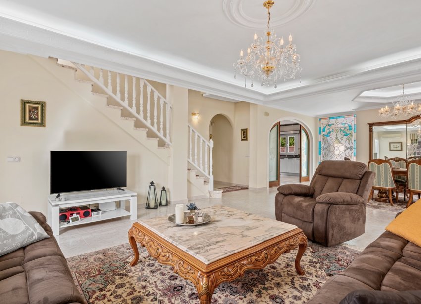 Resale - Villa / House - Ciudad Quesada
