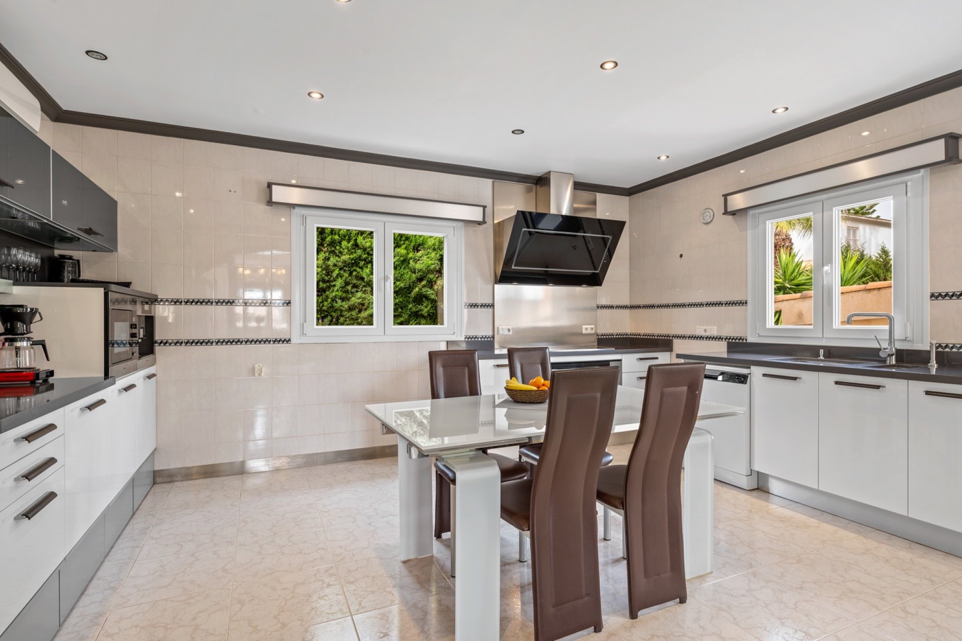 Resale - Villa / House - Ciudad Quesada