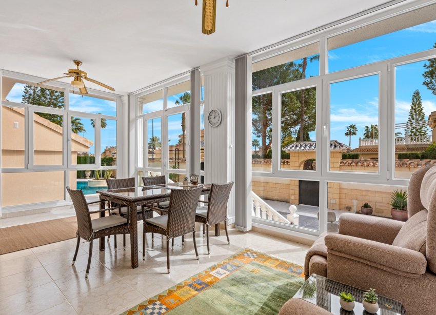 Resale - Villa / House - Ciudad Quesada