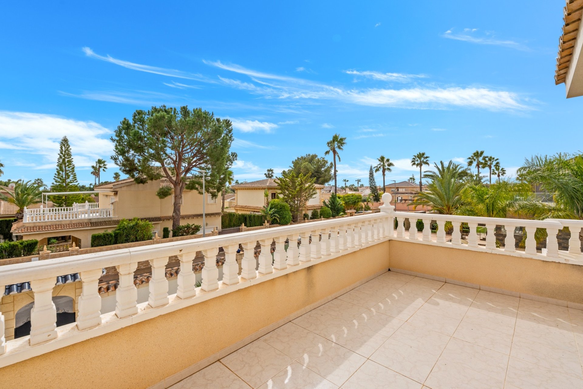 Resale - Villa / House - Ciudad Quesada