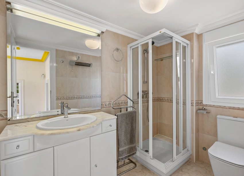 Resale - Villa / House - Ciudad Quesada