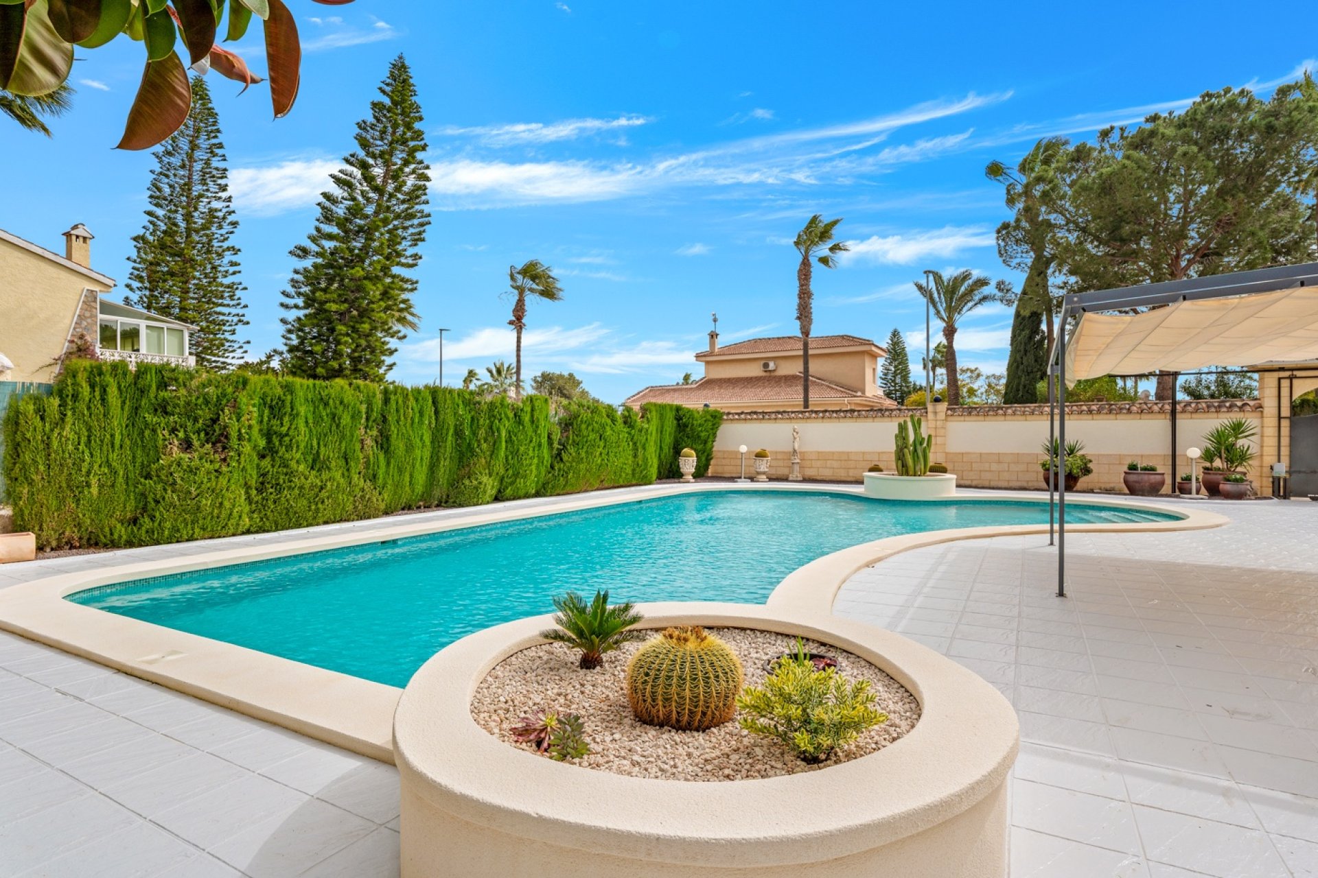 Resale - Villa / House - Ciudad Quesada