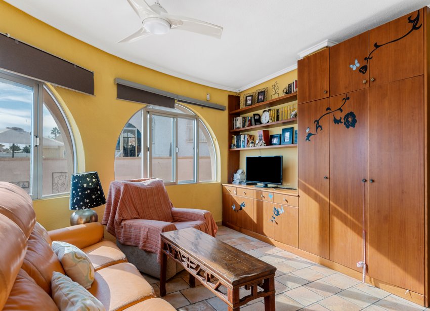 Resale - Villa / House - Ciudad Quesada