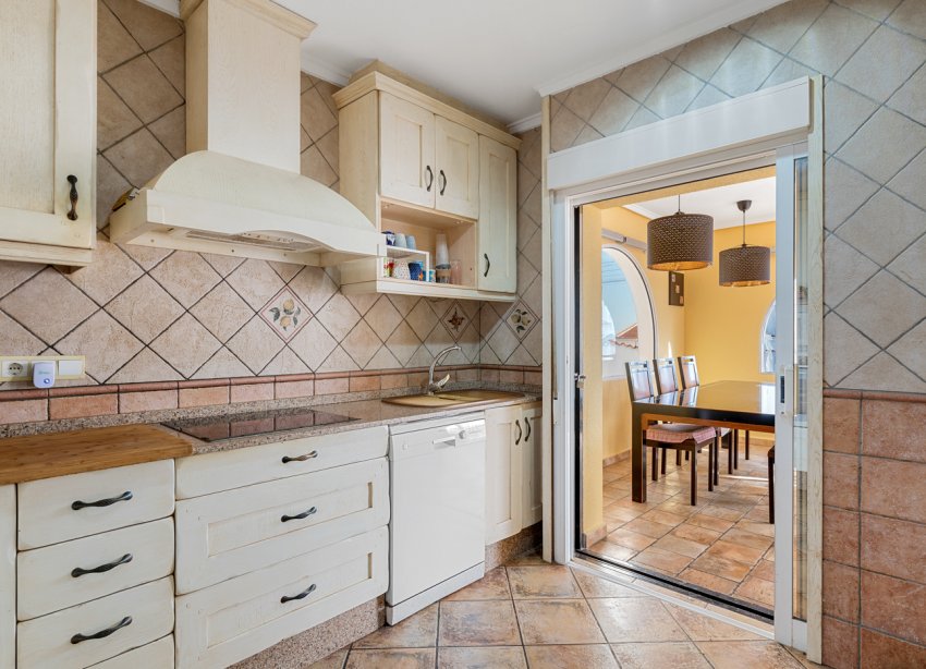 Resale - Villa / House - Ciudad Quesada