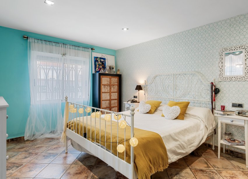 Resale - Villa / House - Ciudad Quesada