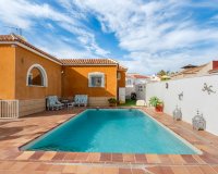 Resale - Villa / House - Ciudad Quesada