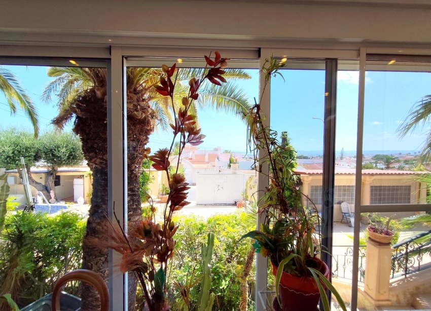Resale - Villa / House - Ciudad Quesada