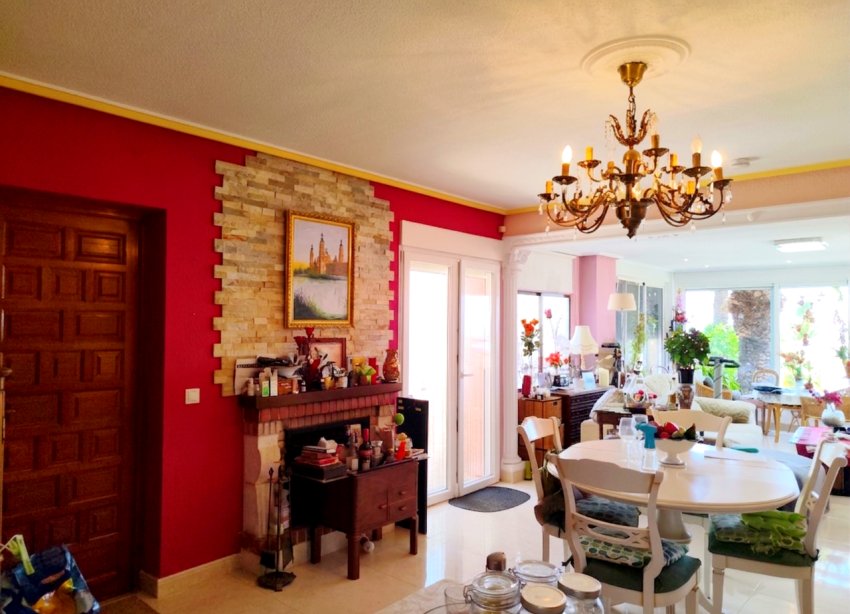 Resale - Villa / House - Ciudad Quesada