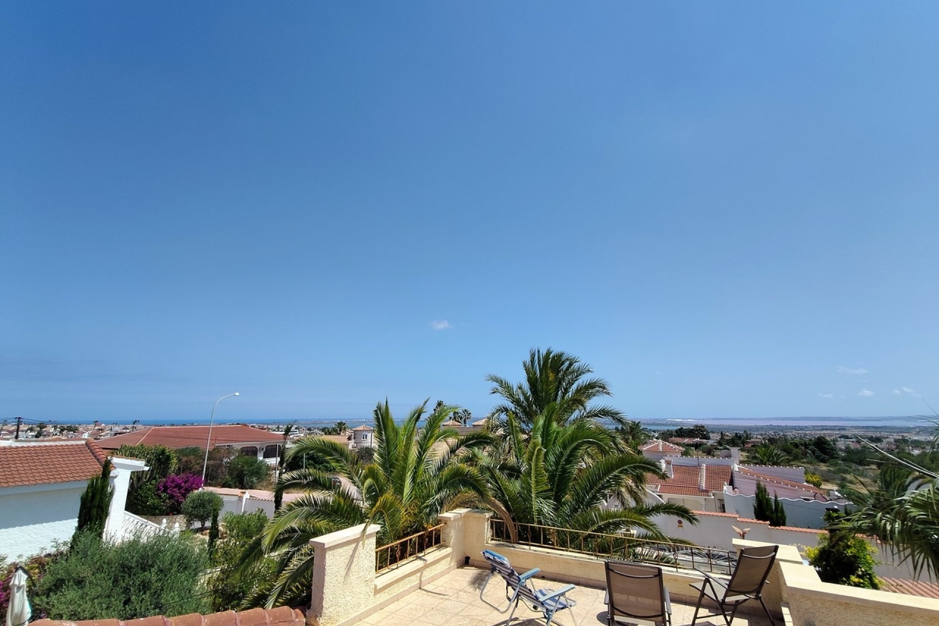 Resale - Villa / House - Ciudad Quesada