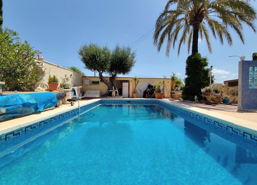 Resale - Villa / House - Ciudad Quesada