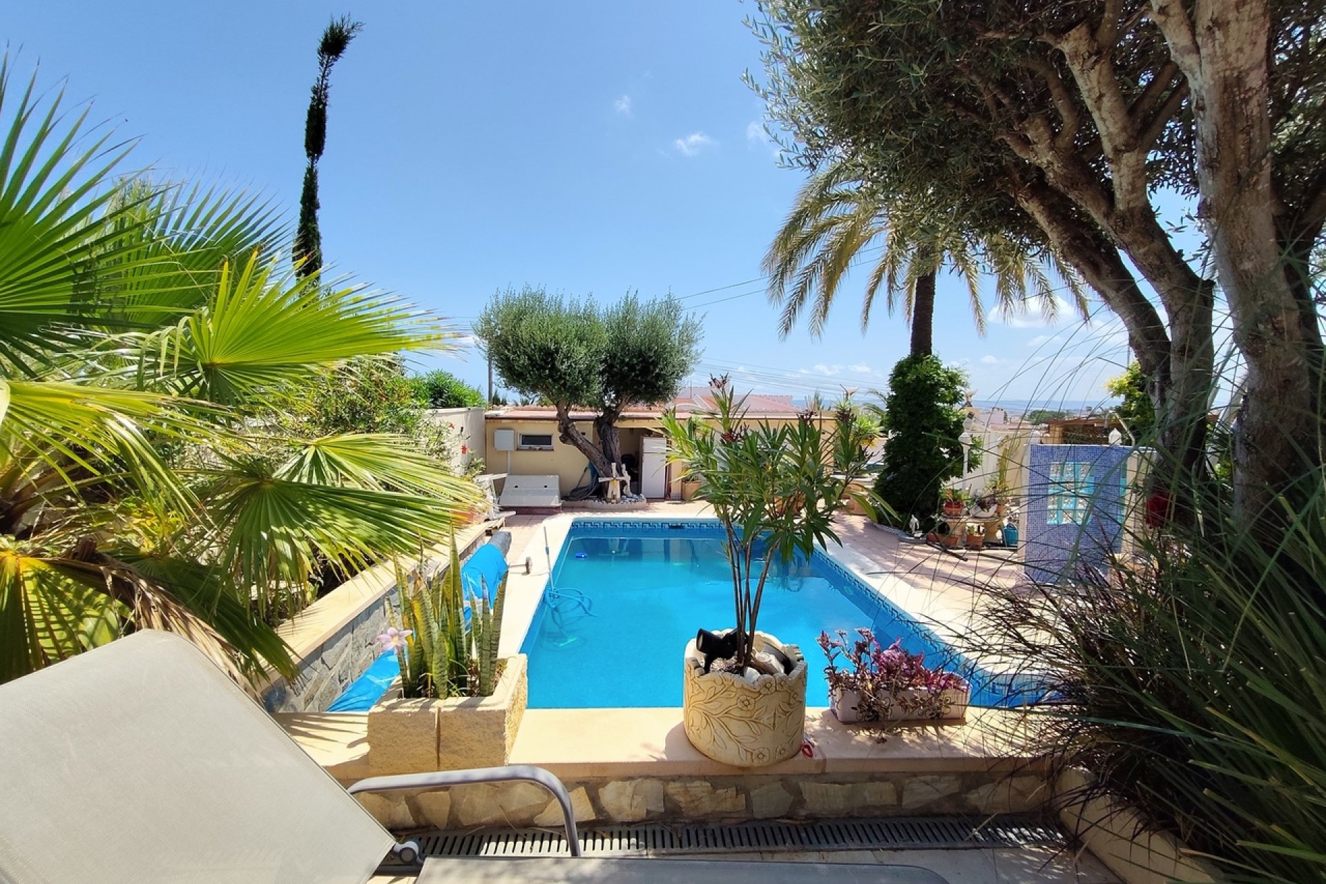 Resale - Villa / House - Ciudad Quesada
