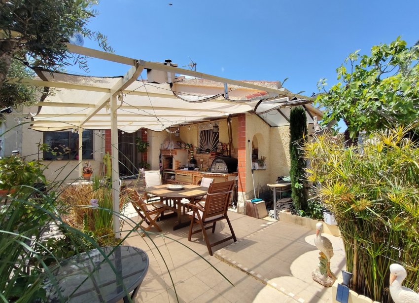 Resale - Villa / House - Ciudad Quesada