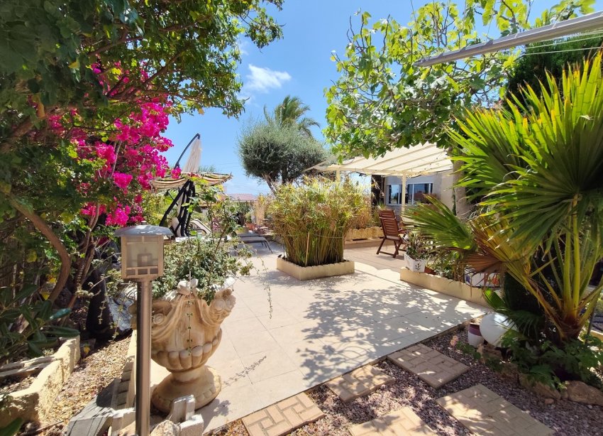 Resale - Villa / House - Ciudad Quesada