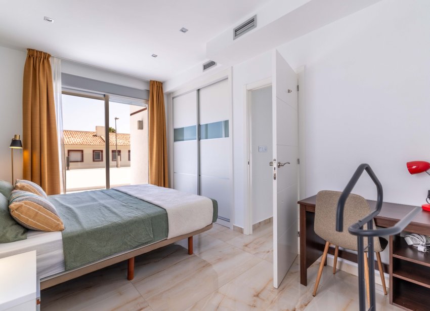 Resale - Villa / House - Ciudad Quesada
